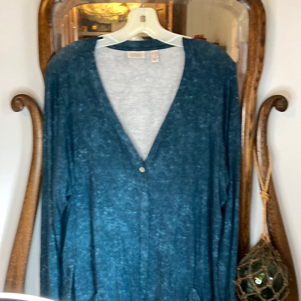Womens button up top 1X teal colored top. EUC